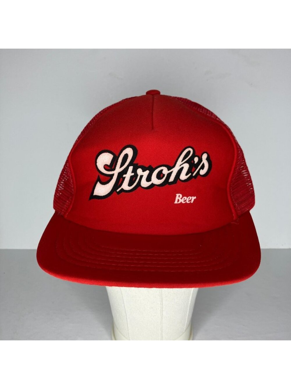 Stroh's Beer Hat Sportcap Men's Red Trucker Mesh Snapback Vintage Vtg